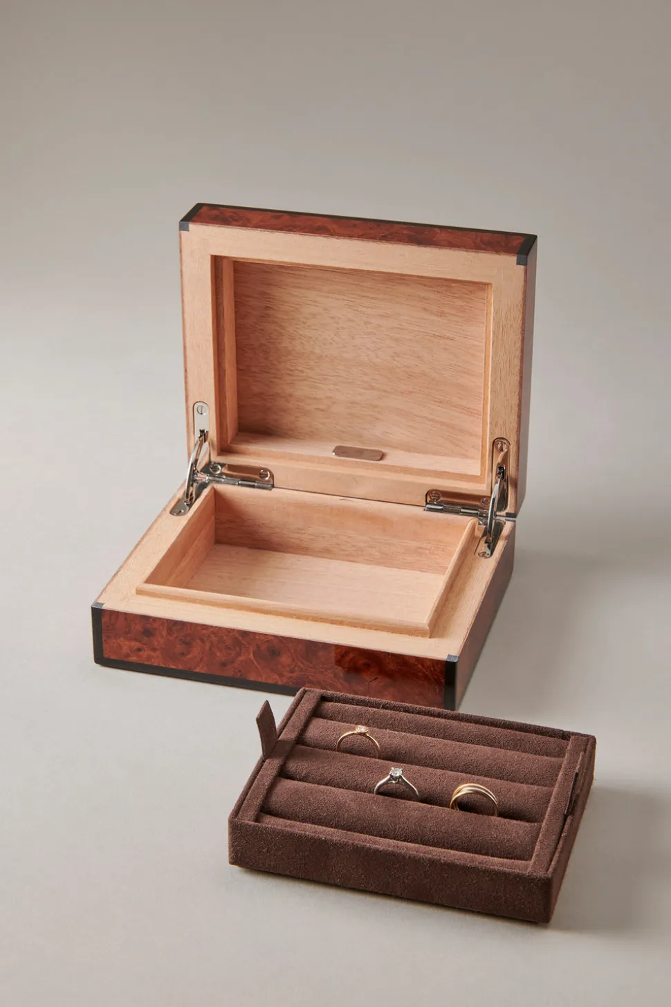 Amboyna burl Ring holder