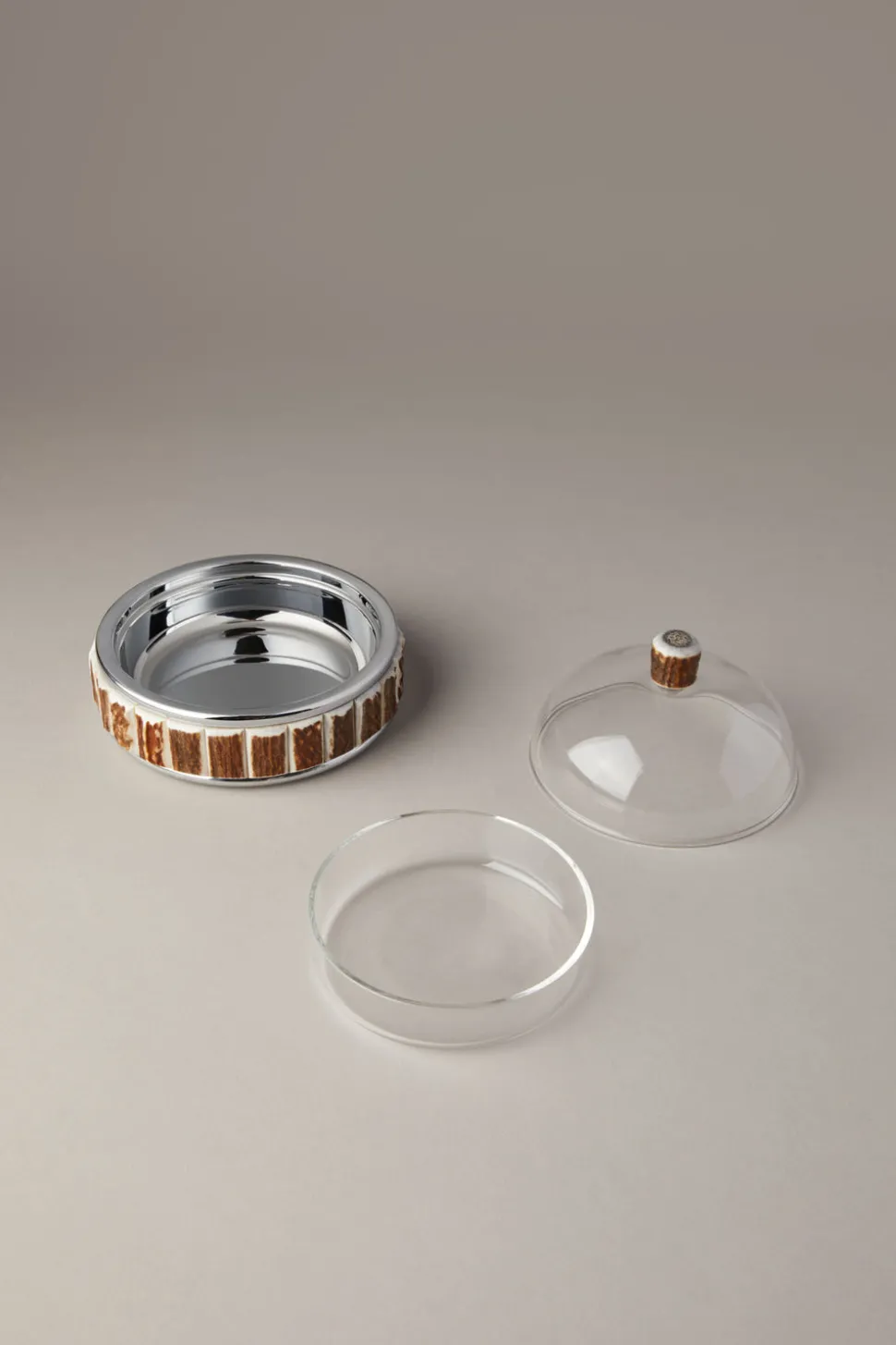 Aperitif bowl in stag antler
