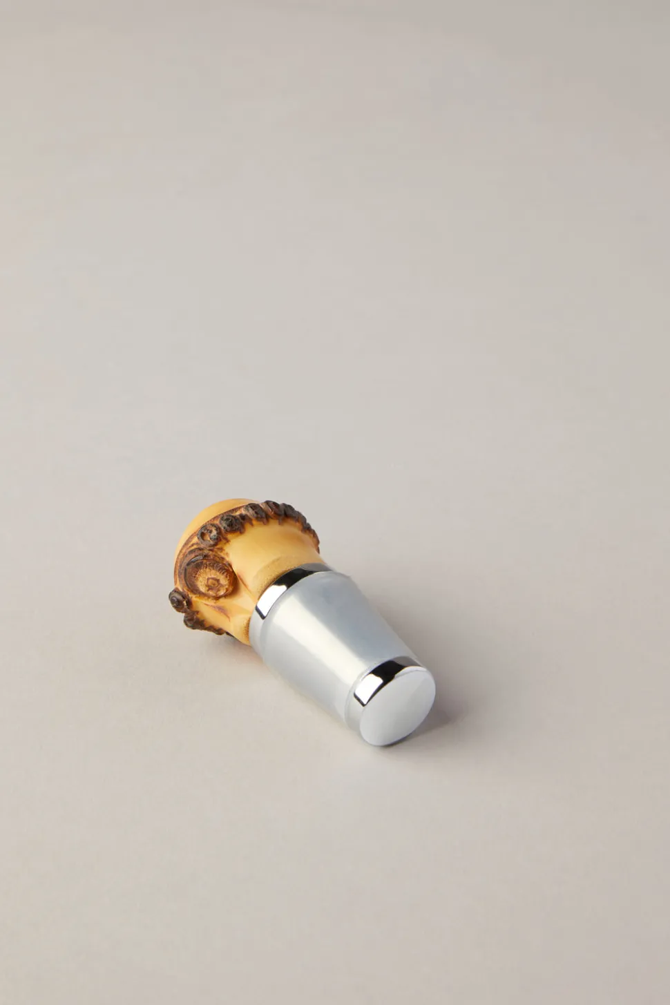Bamboo conical bottle cap