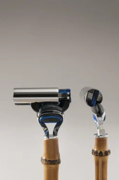 Bamboo root Fusion razor in bamboo