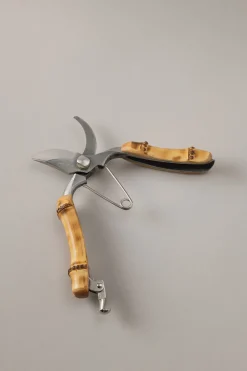 Bamboo root Garden secateur