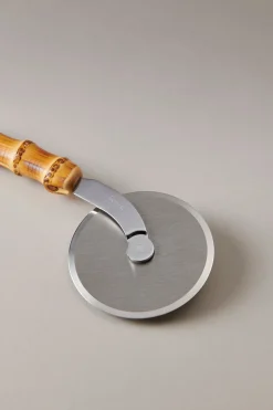 Bamboo root Pizza cutter