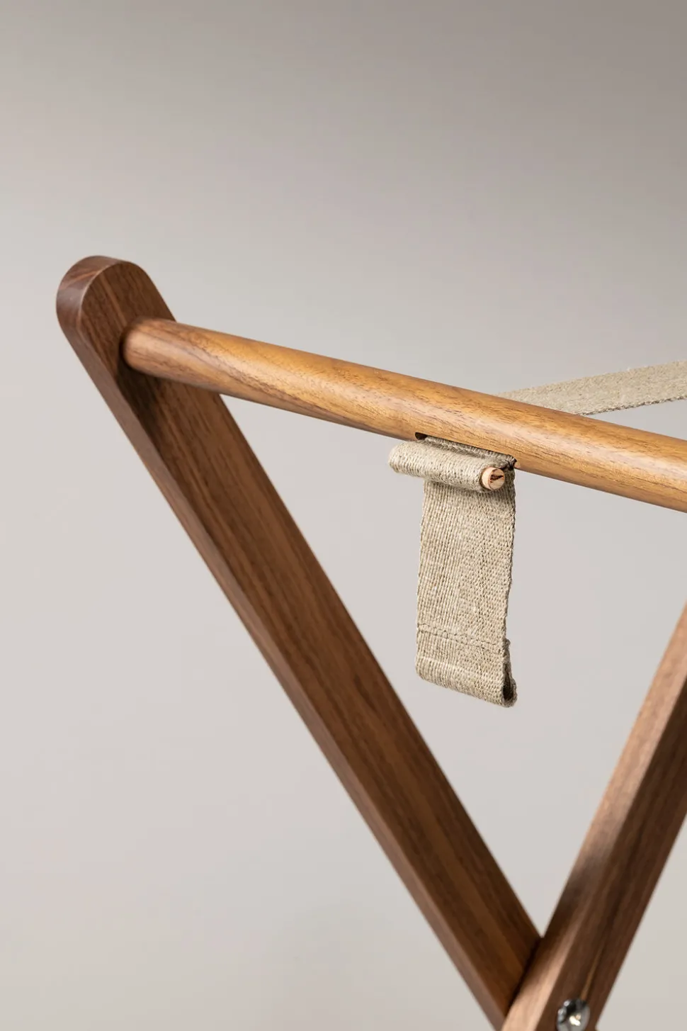 Bamboo root Pliant with tray