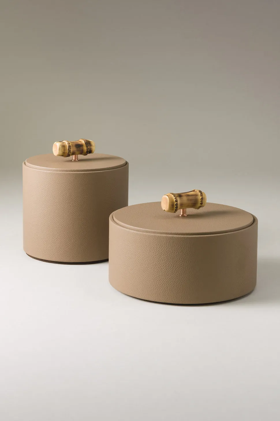Bamboo root Tidy cylinder box
