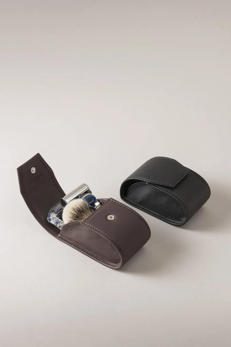 Bamboo root Travelling shaving set