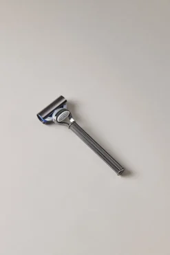 Black nikel Black nickel razor