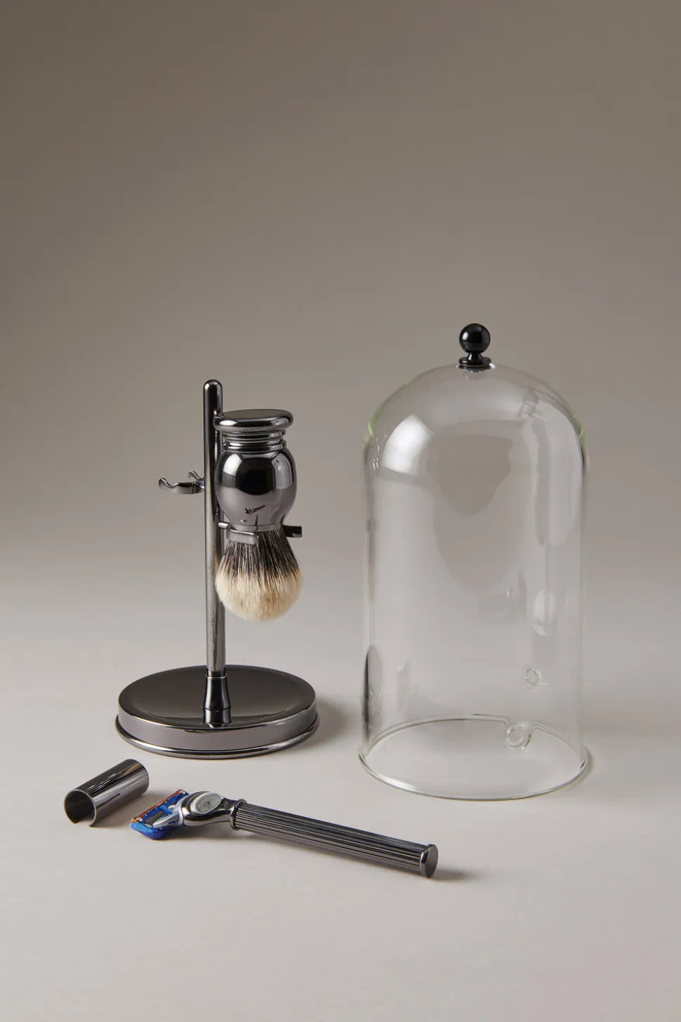 Black nikel Shaving set with glass dome