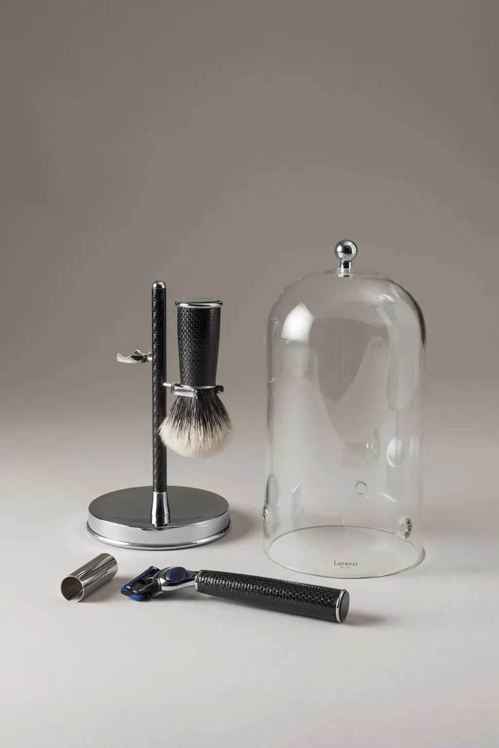 Carbon fiber Shaving set with glass dome