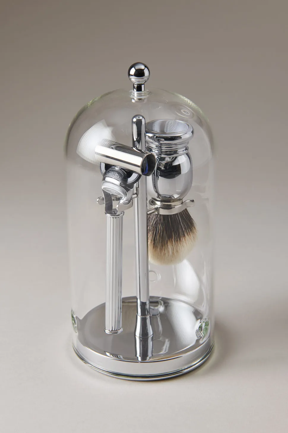 Chrome plated brass Shaving set with glass dome