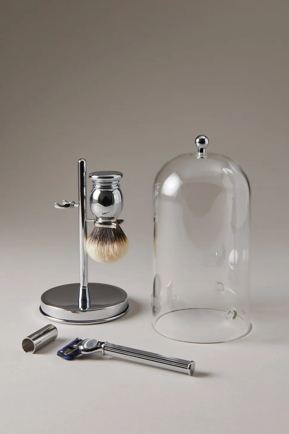 Chrome plated brass Shaving set with glass dome