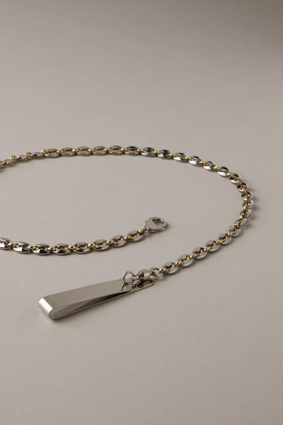 18kts. gold Key chain