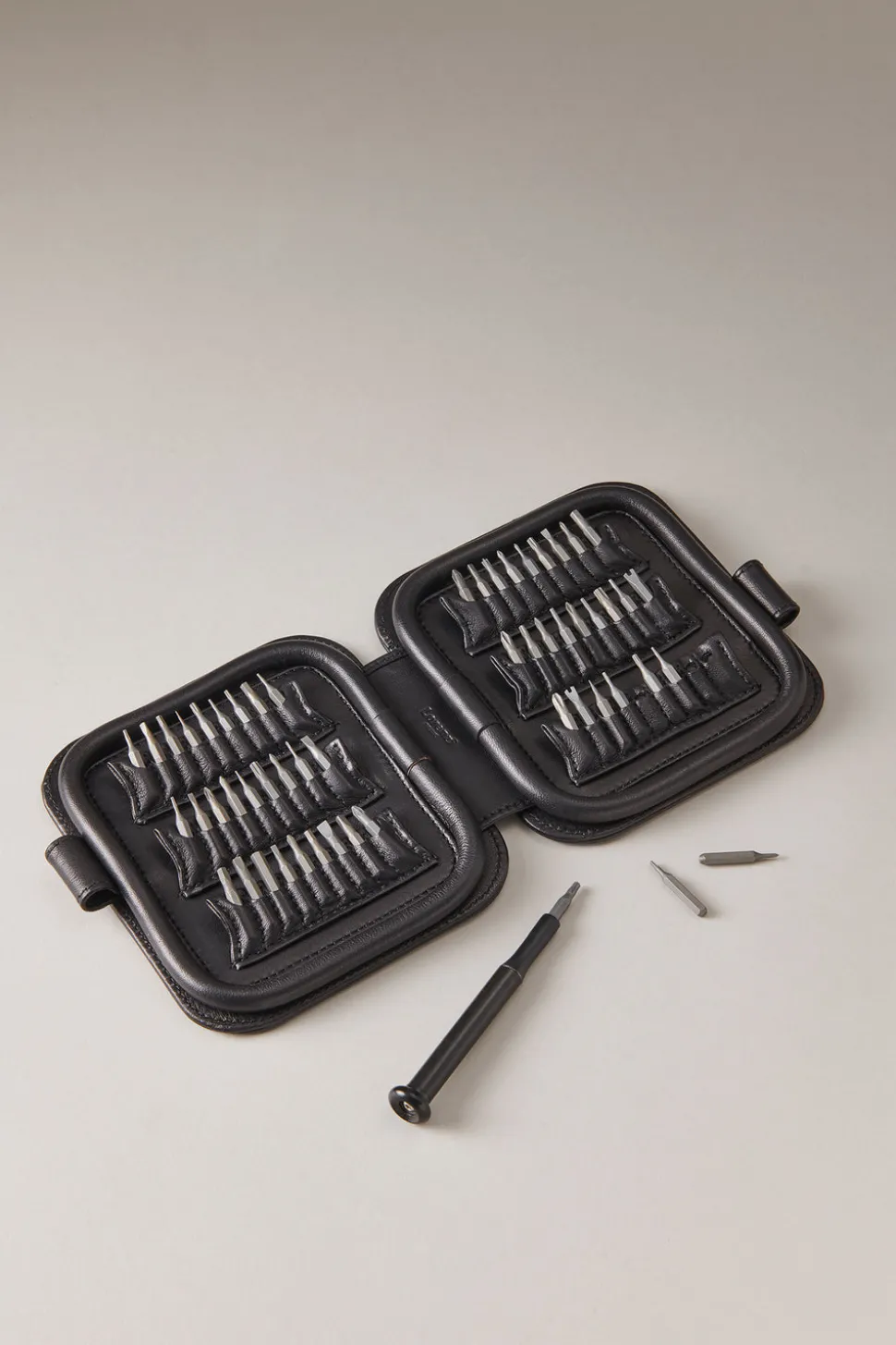 Lambskin Large screw set