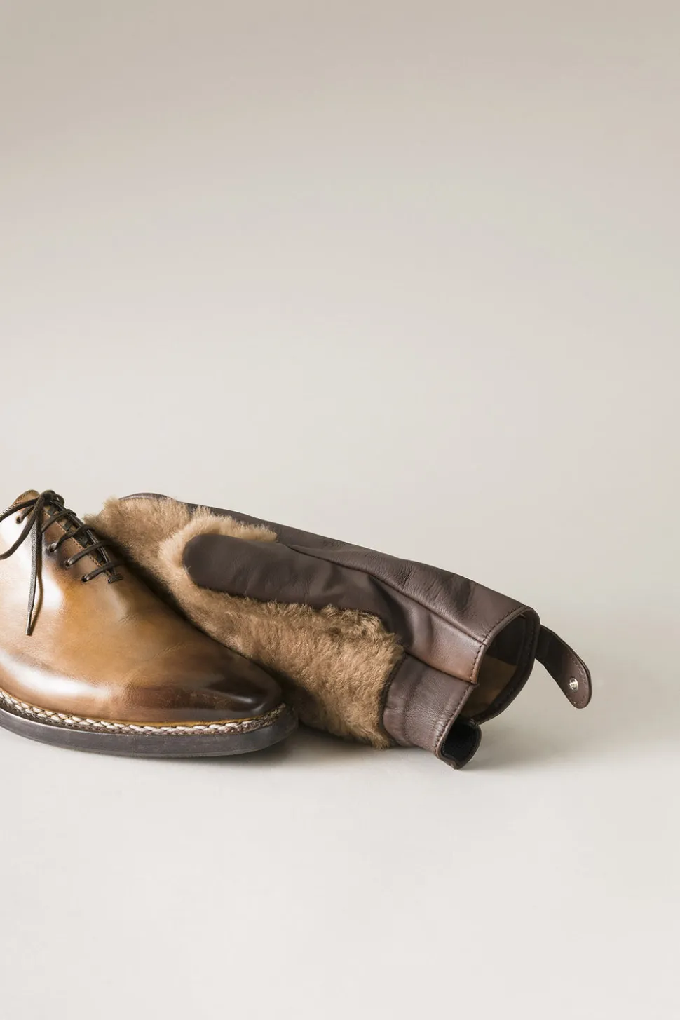 Lambskin Shoe shine mitt