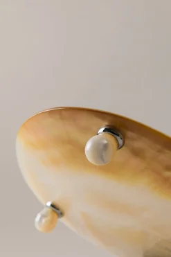Mother of pearl Midsize serving caviar dish