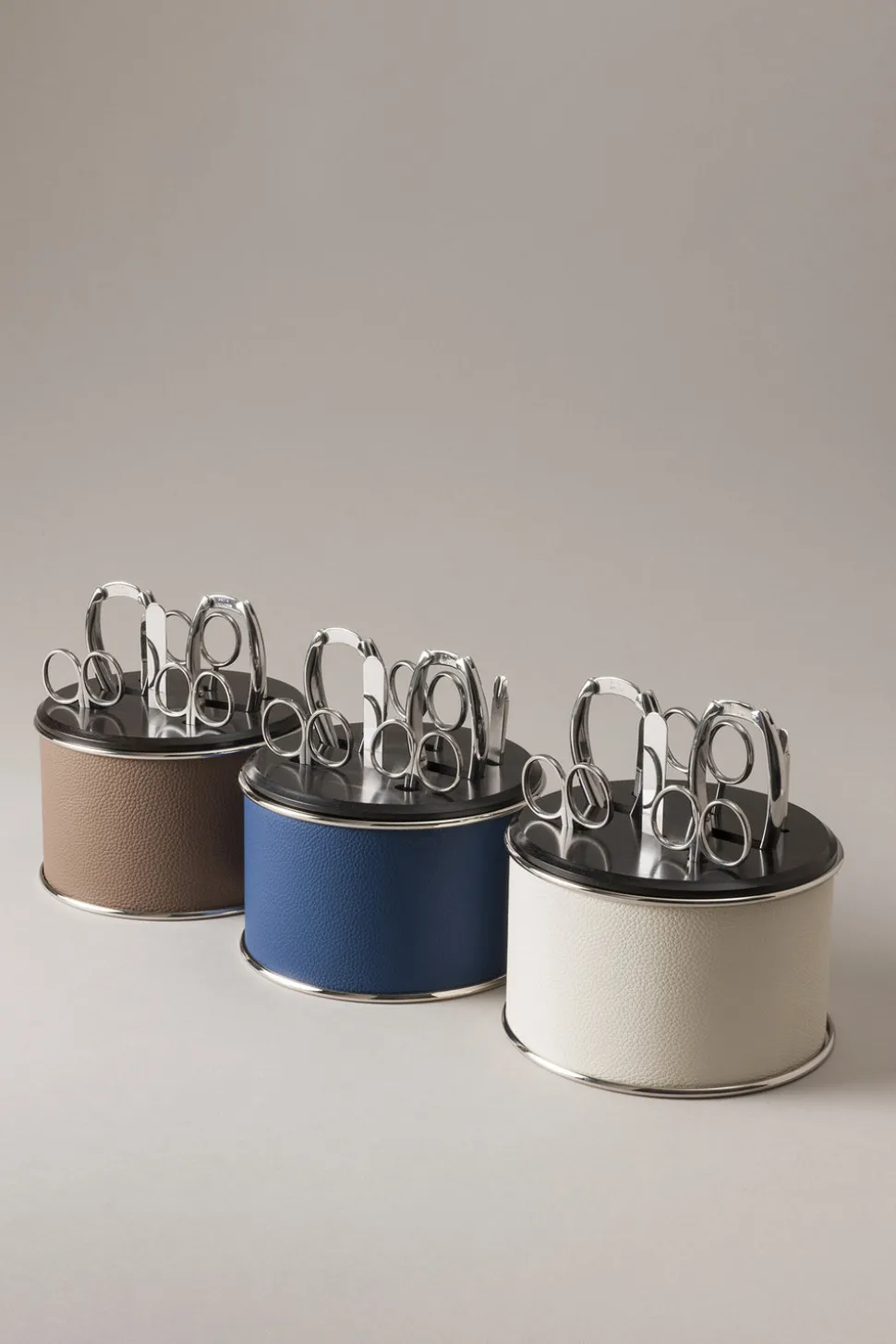 Nautical leather Toilet manicure set