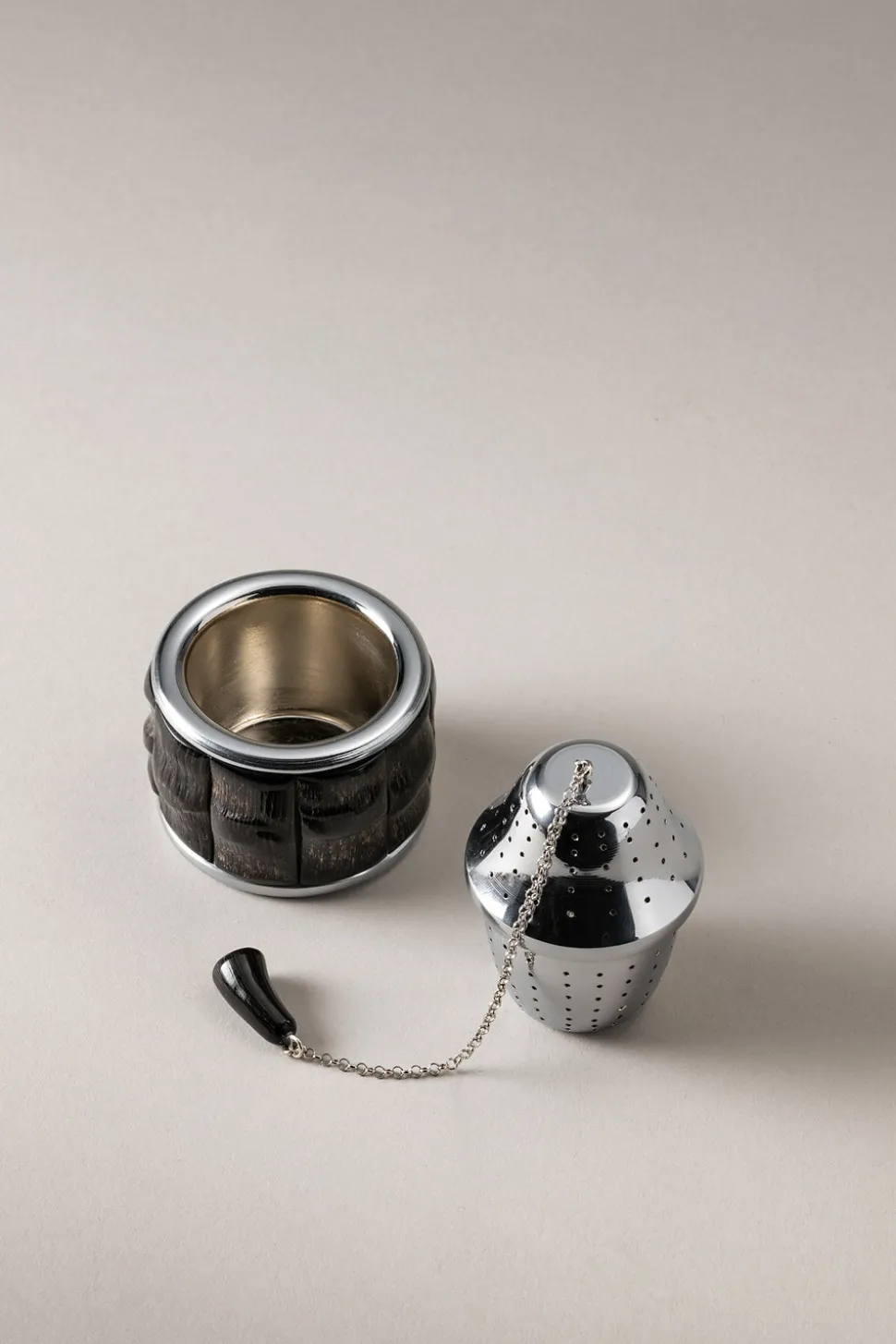 Oryx Tea infuser with resting plate