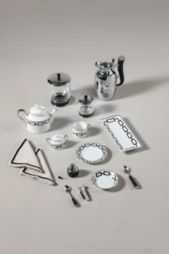 Oryx Tea trunk