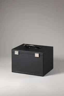 Oryx Tea trunk