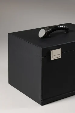 Oryx Tea trunk