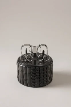 Oryx Toilet manicure set