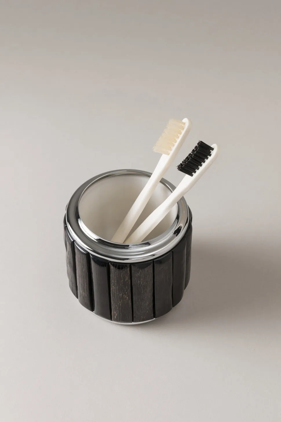 Oryx Toilet toothbrush pot
