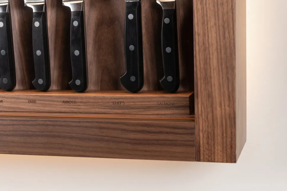 Polyoxymethylene Large cabinet wall-mounted knives set