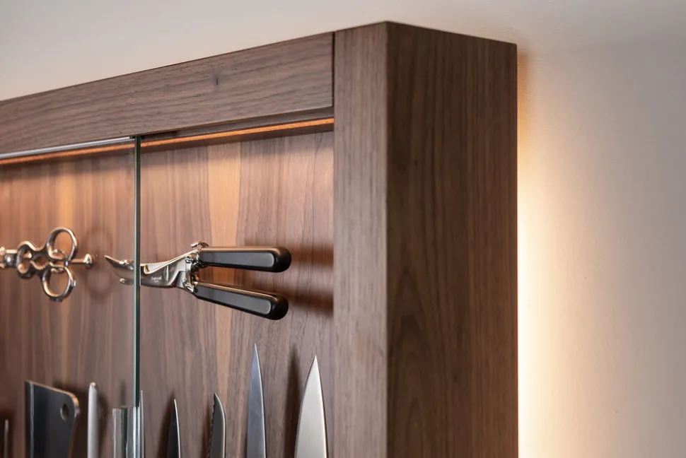 Polyoxymethylene Large cabinet wall-mounted knives set
