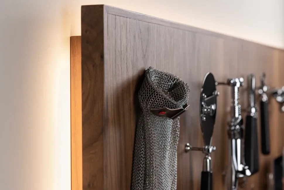 Polyoxymethylene Large wall-mounted knives set