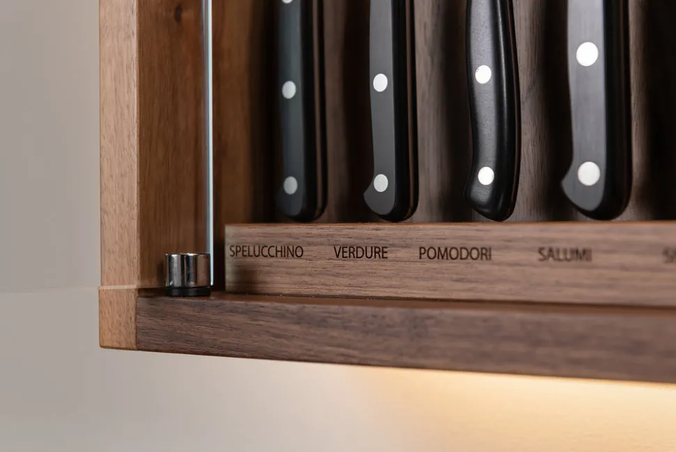 Polyoxymethylene Small cabinet wall-mounted knives set
