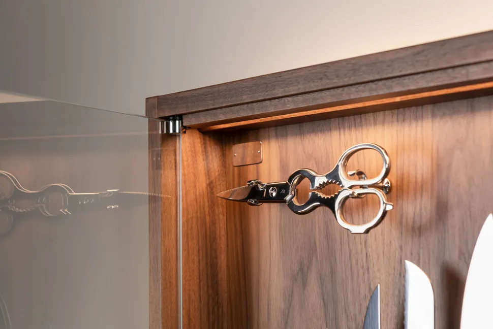 Polyoxymethylene Small cabinet wall-mounted knives set