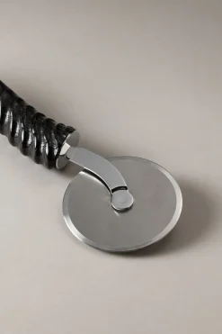 Springbok Pizza cutter