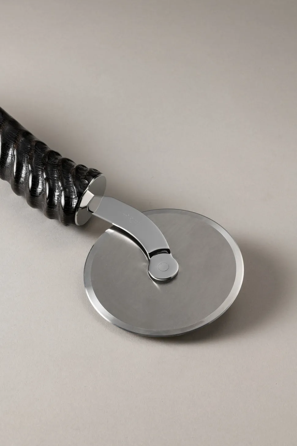 Springbok Pizza cutter
