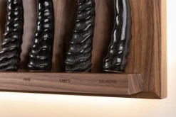 Springbok Small wall-mounted knives set