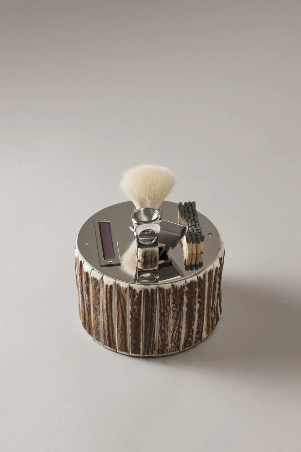 Stag antler Cylindrical cigar set with V cutter