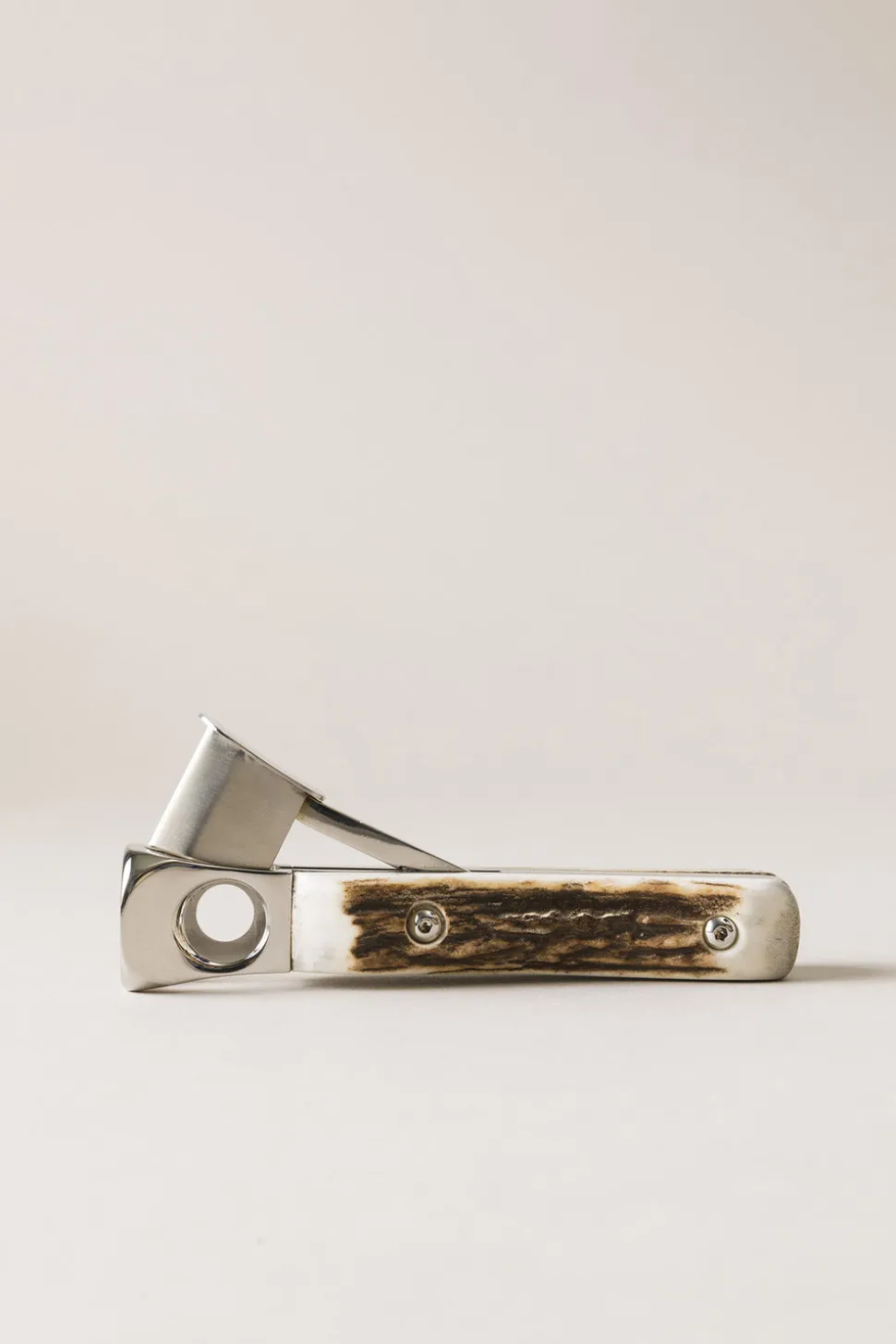 Stag antler Cylindrical cigar set with V cutter