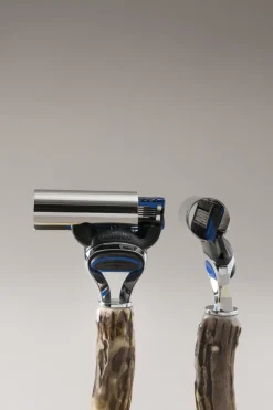 Stag antler Fusion razor in stag horn