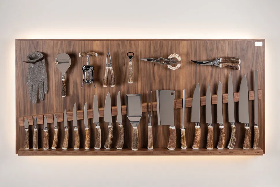 Stag antler Large wall-mounted knives set