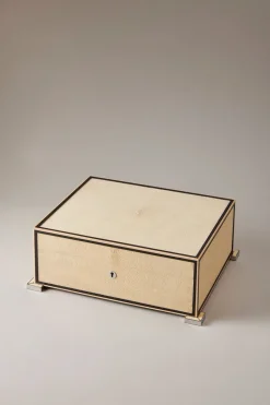 Stingray skin Medium cigar humidor box