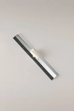 Warthog Ruler