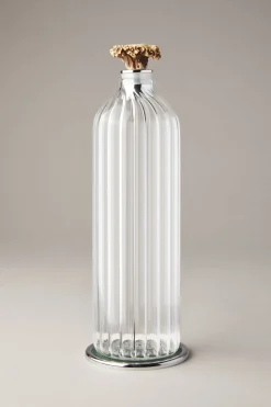 Water bottle with coaster and cap in roe deer antler