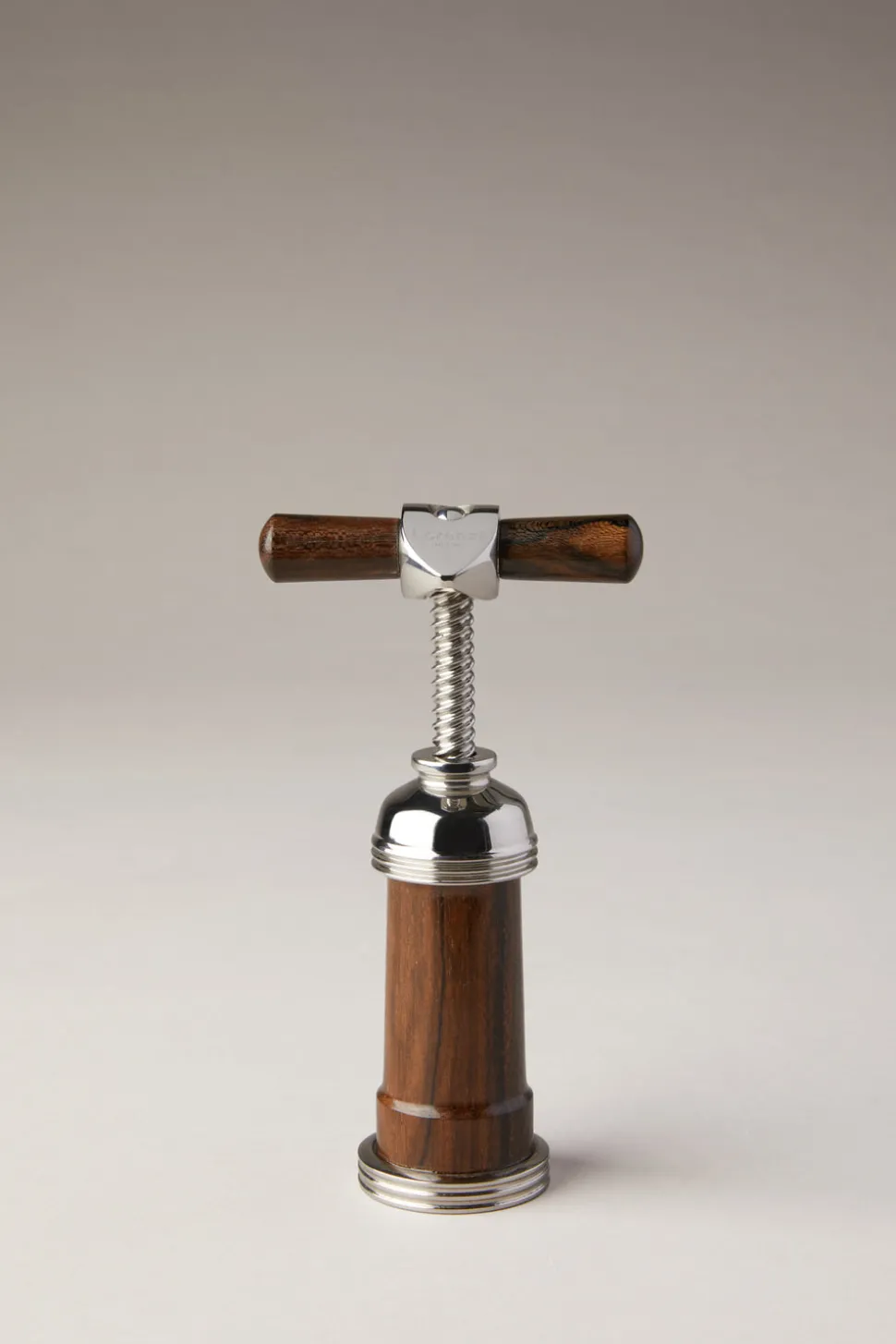 Wood mechanical corkscrew