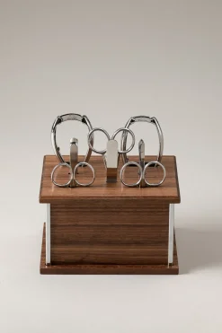 Wood Toilet manicure set