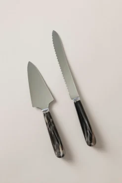 Zebu Cake and knife server (individual components)
