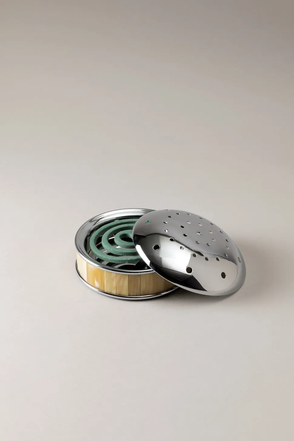Zebu Fumigator holder for mosquitos