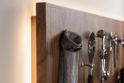Zebu Large wall-mounted knives set