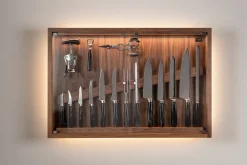 Zebu Medium cabinet wall-mounted knives set