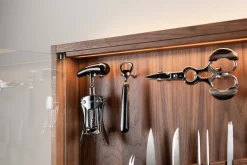 Zebu Medium cabinet wall-mounted knives set