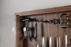 Zebu Medium cabinet wall-mounted knives set
