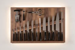 Zebu Medium wall-mounted knives set