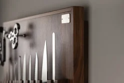 Zebu Medium wall-mounted knives set
